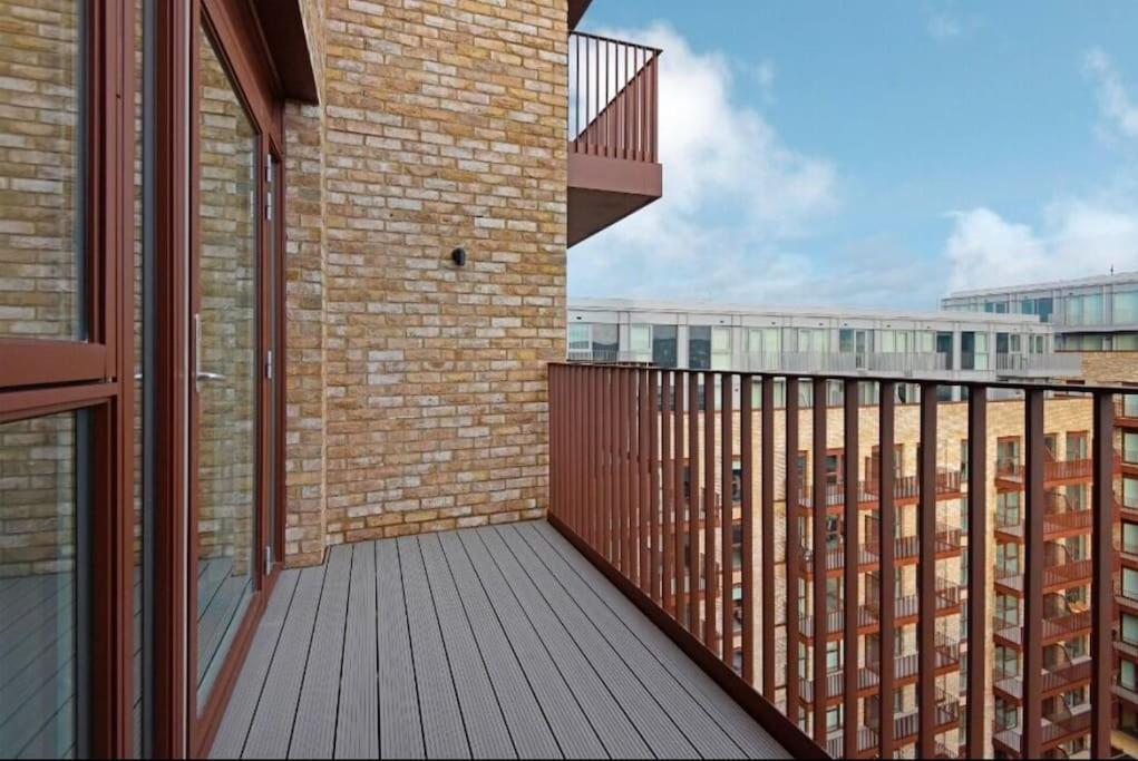 City Escape - Royal Wharf London Exterior photo